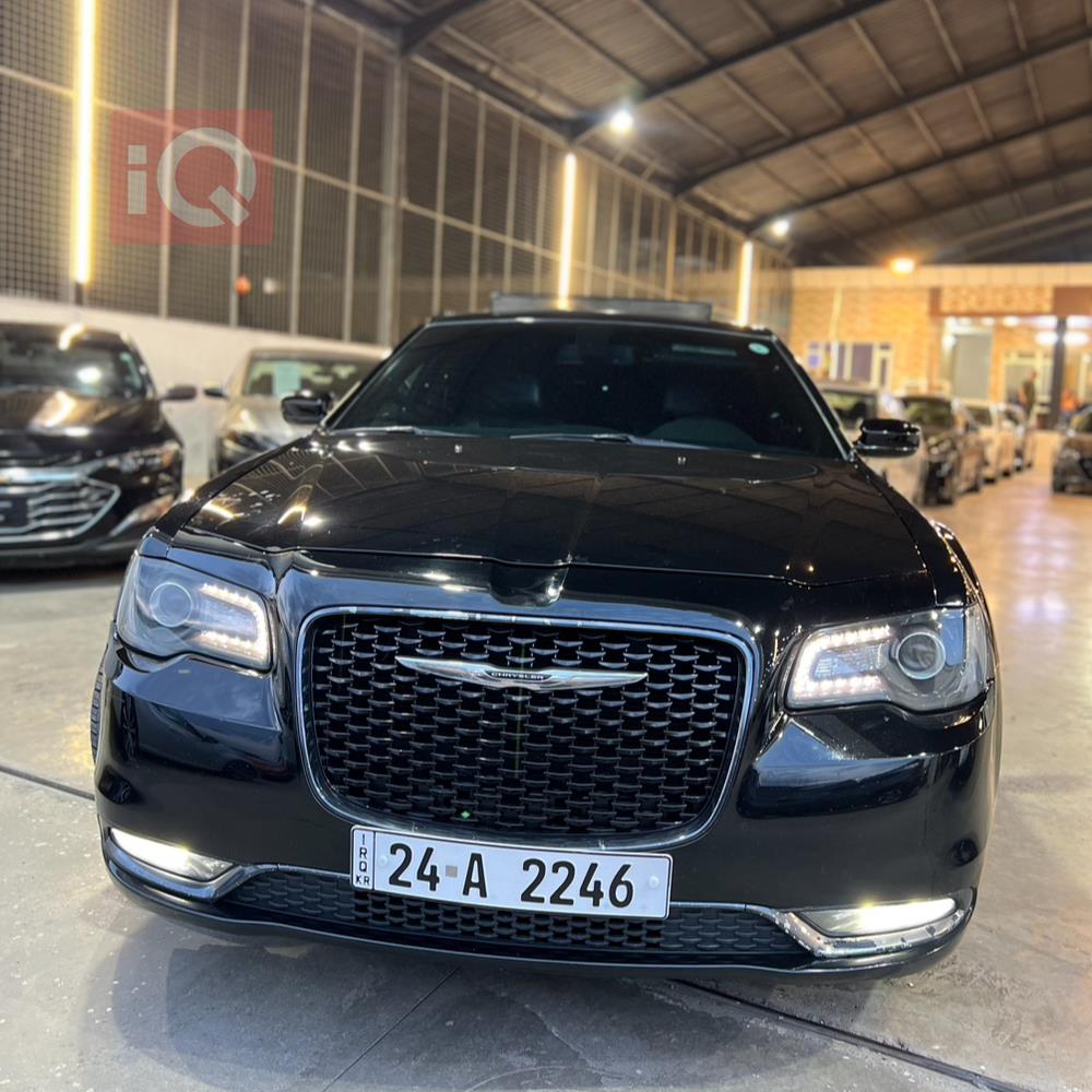 کرایسلەر 300